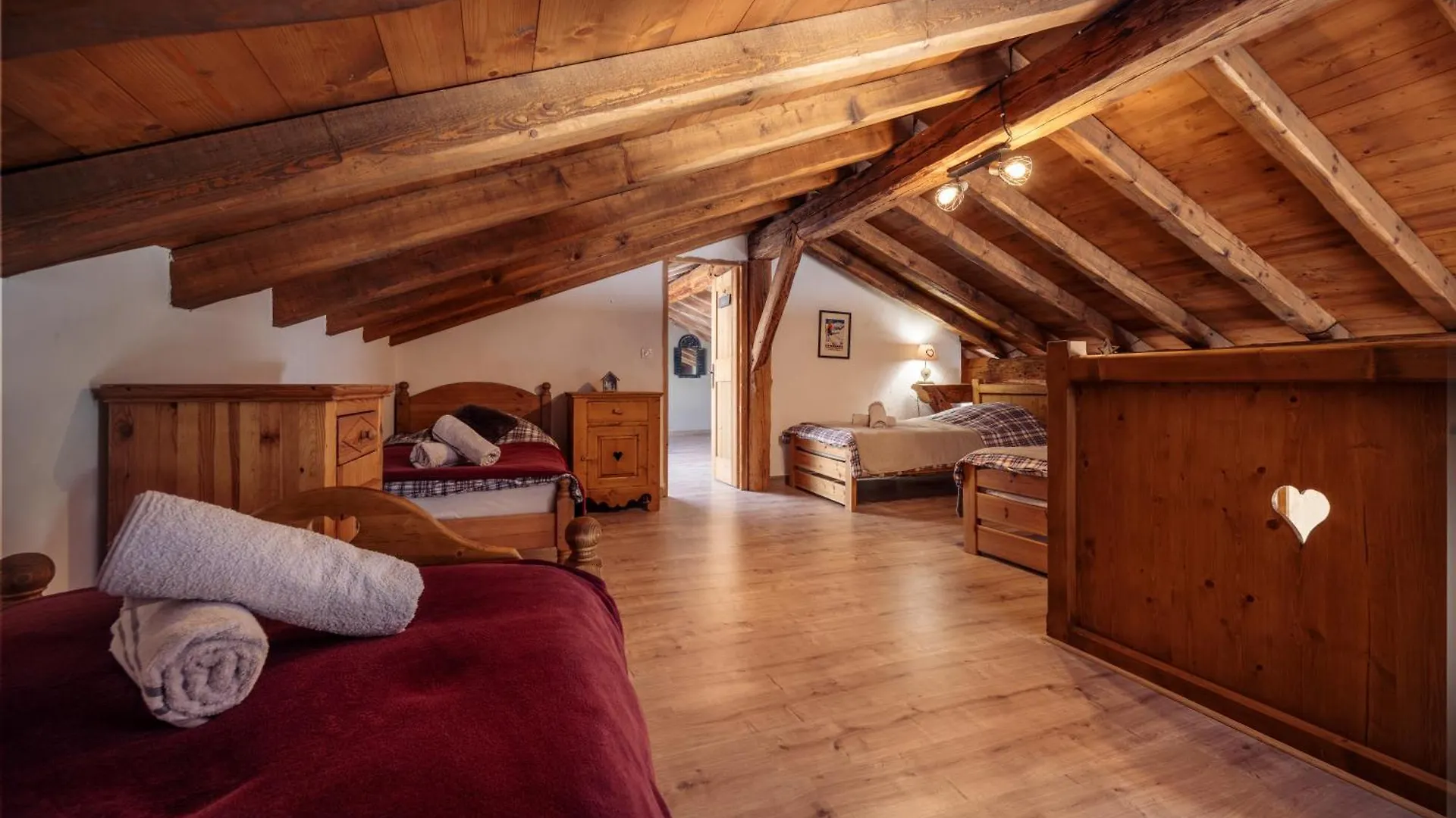 La Maison Des Cerries Hautecour  度假居